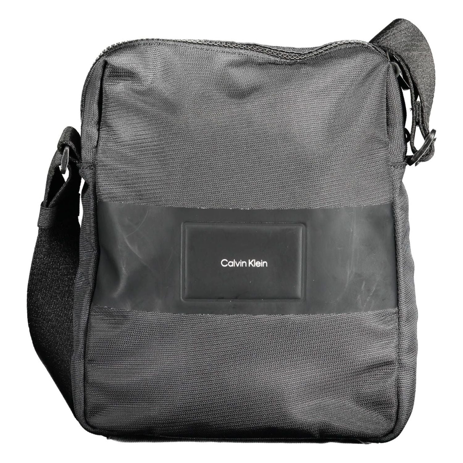 Front view with bag zipped and handles upright.