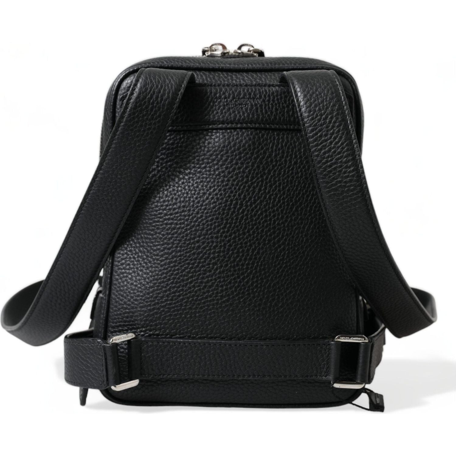 Front view with bag zipped and handles upright.