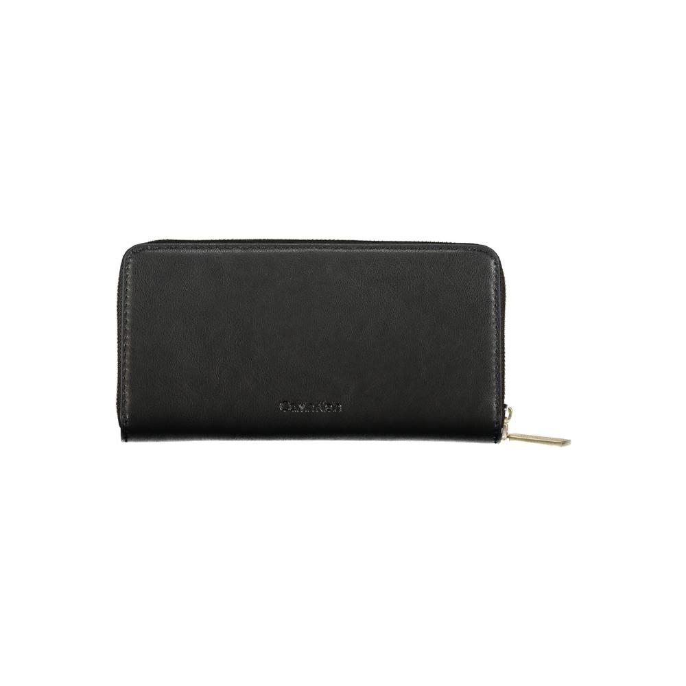 Calvin Klein Elegant Multi-Compartment Designer Wallet Calvin Klein